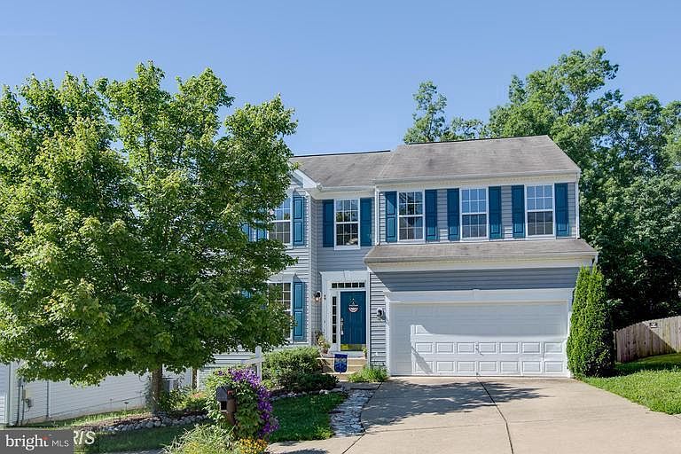 1st image of 49 Carriage Hill Dr
