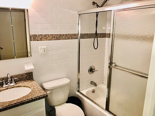 Rented by Carroll Gardens Realty | media 14