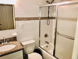 Rented by Carroll Gardens Realty