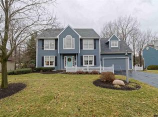 24 Linda Ln, Niskayuna, NY 12309