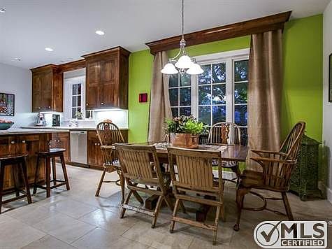 4th image of 5427 Greenbrier Dr