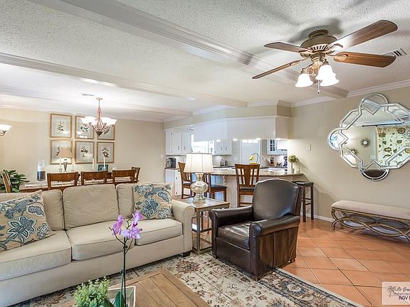 5th image of 48 Casa De Amigos