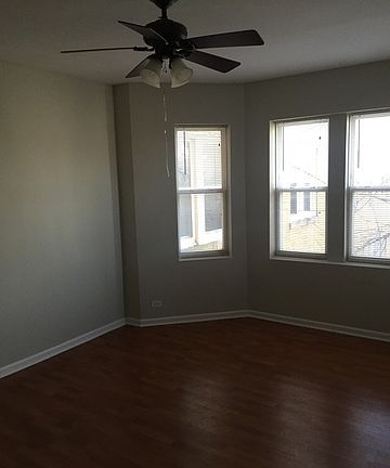 2nd image of 3555 W Lyndale St APT 2D