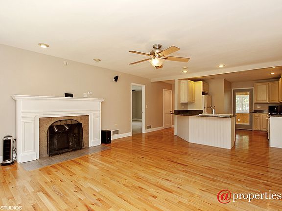 2nd image of 34851 N Rock Island St