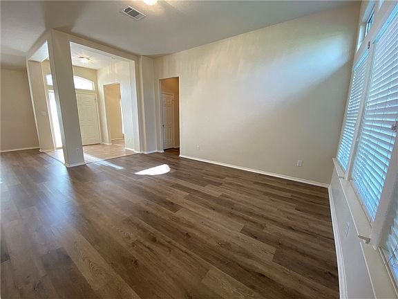 5th image of 101 Egret Dr