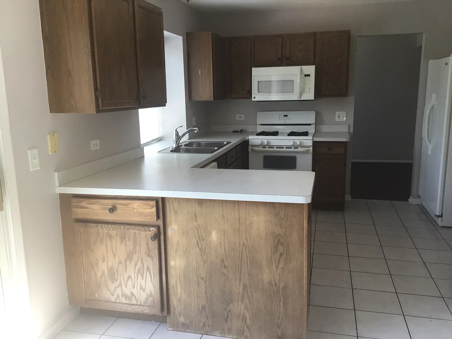 3 bed, 2.5 bath, 1440 sqft, $2,665 — Photo 4