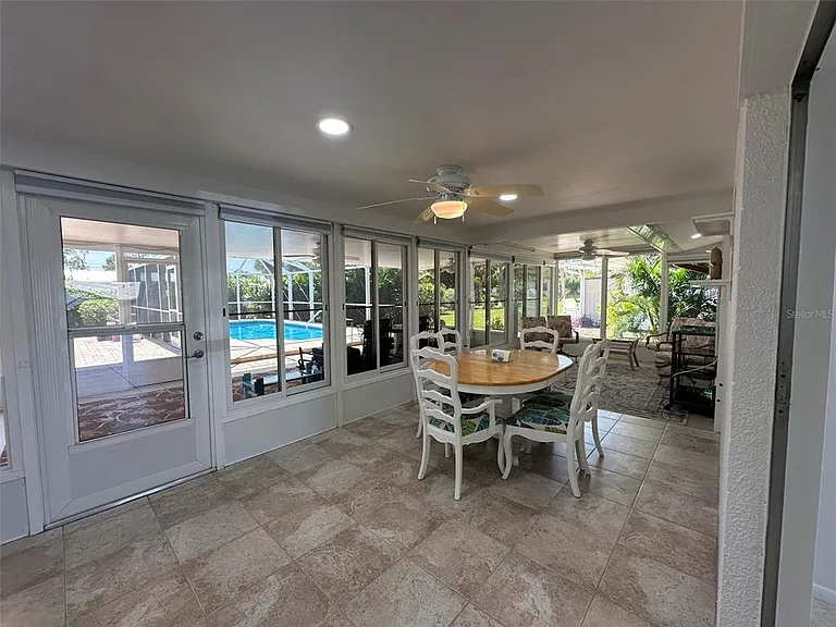 1575 Loralin Dr — Photo 24