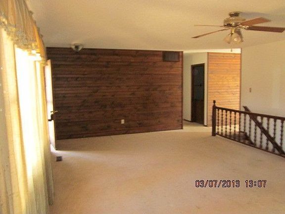 4th image of 1511 Roberta Dr