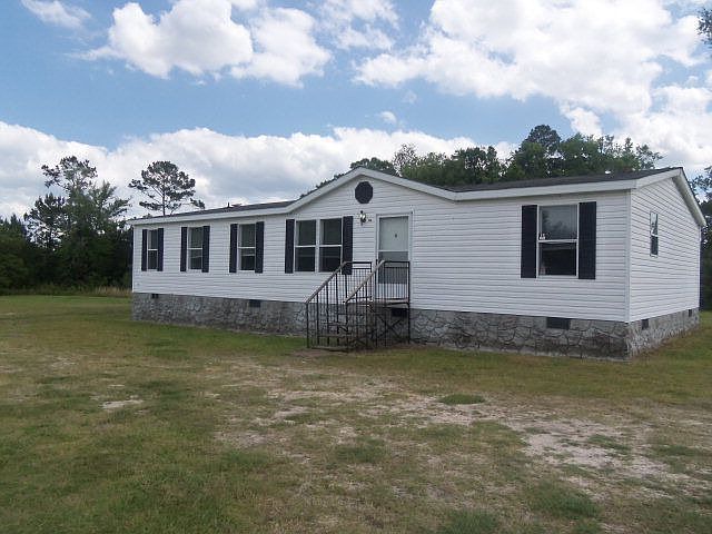 1st image of 140 Carolyn Dr