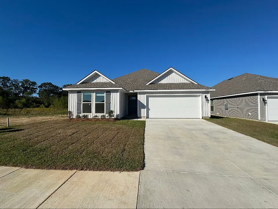 15817 Garrigue Dr