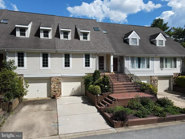 29 Marsh Woods Ln, Wilmington, DE 19810