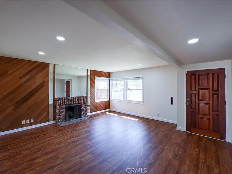 17122 Spinning Ave — Photo 4