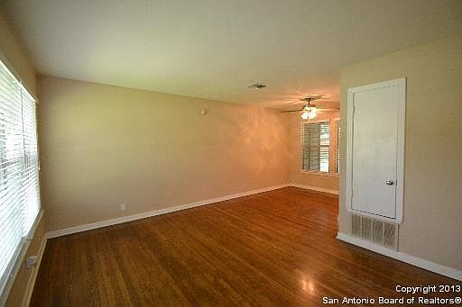 3rd image of 227 Barbara Dr