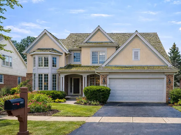 1827 Waterbury Cir, Glenview, IL 60025