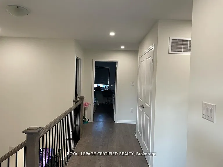 9 Affusion Rd E — Photo 8