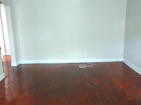 4th image of 1914 W Morse Ave APT G