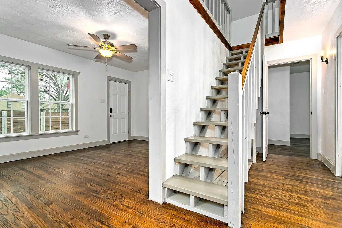 3 bed, 1600 sqft, $2,175 — Photo 3