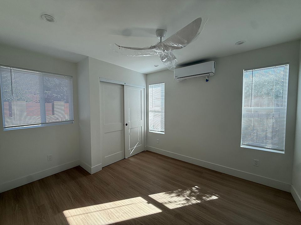 1st image of 3837 Baker St #9