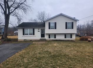 513 E 11th Ave, Ranson, WV 25438