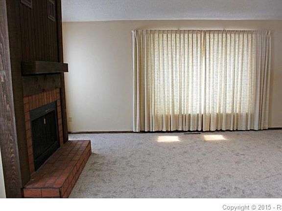 4th image of 4611 Winewood Village Dr