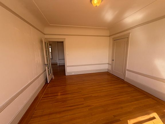 4th image of 2120 Clement St APT 12