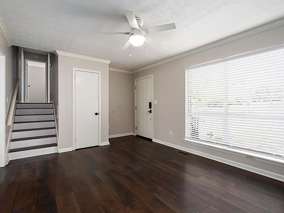 4th image of 2457 Watson Rd