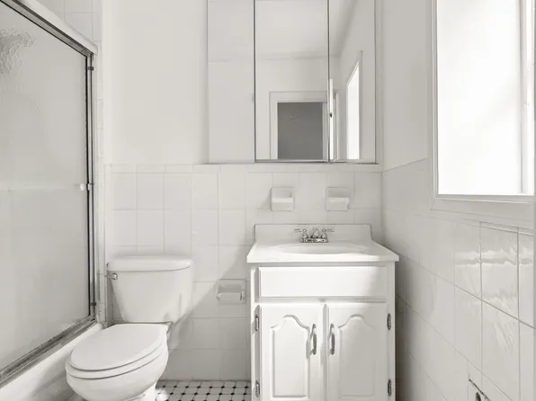 192 Union Street image 23 of 36