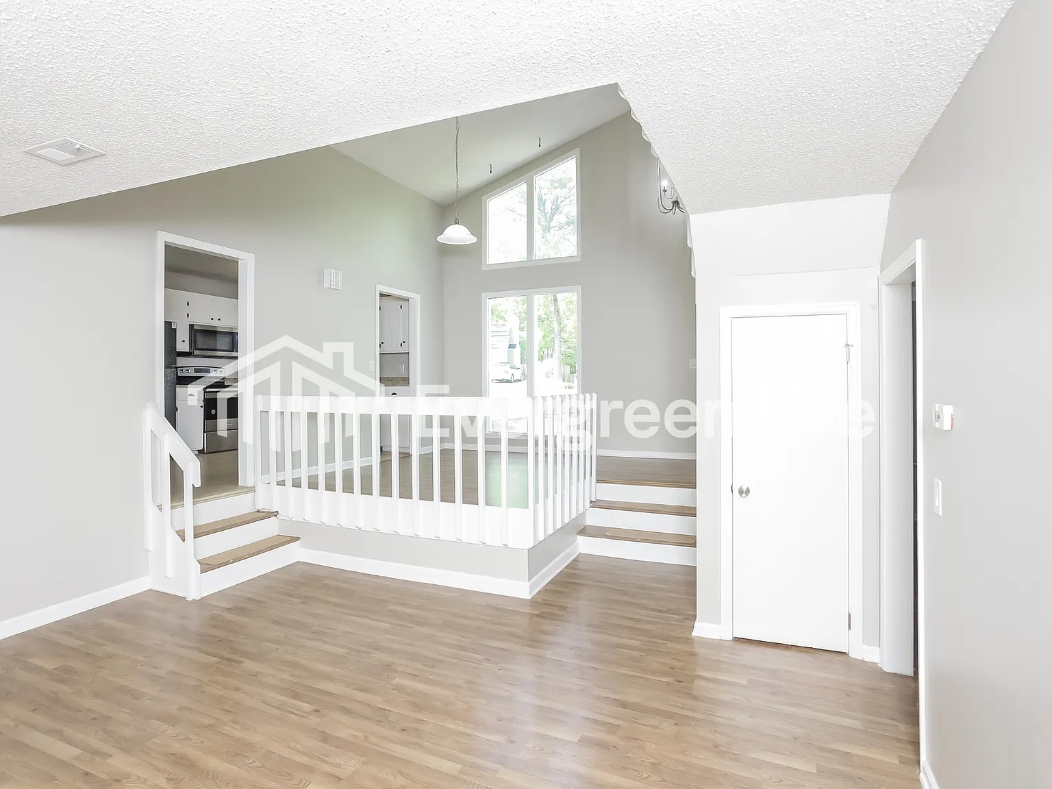 4 bed, 2.0 bath, 1780 sqft, $1,695 — Photo 3
