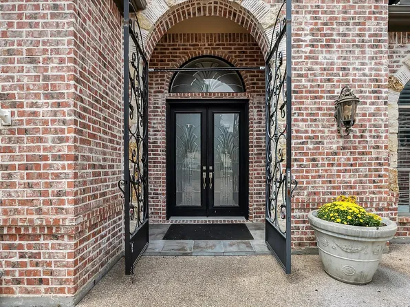 4520 Fair Creek Ter, Fort Worth, TX 76115