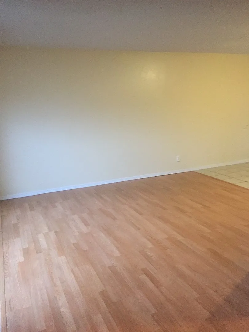441 Grant Street 1-14 — Photo 3