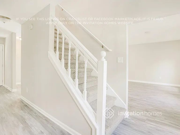 478 Sherwood Cir — Photo 5