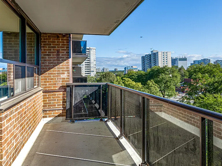 6040 Bathurst St #1BEDJR — Photo 3