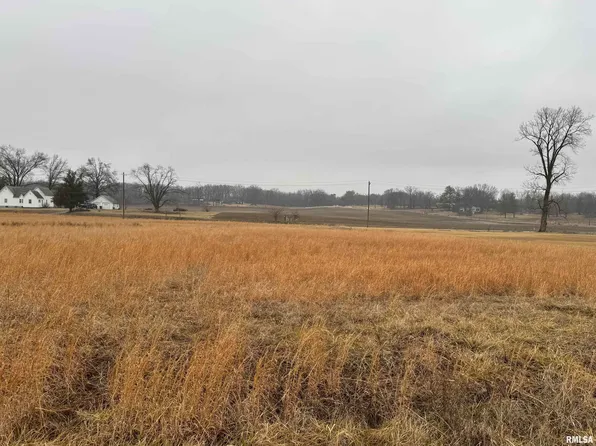 3 Dove Ln, Eldorado, IL 62930