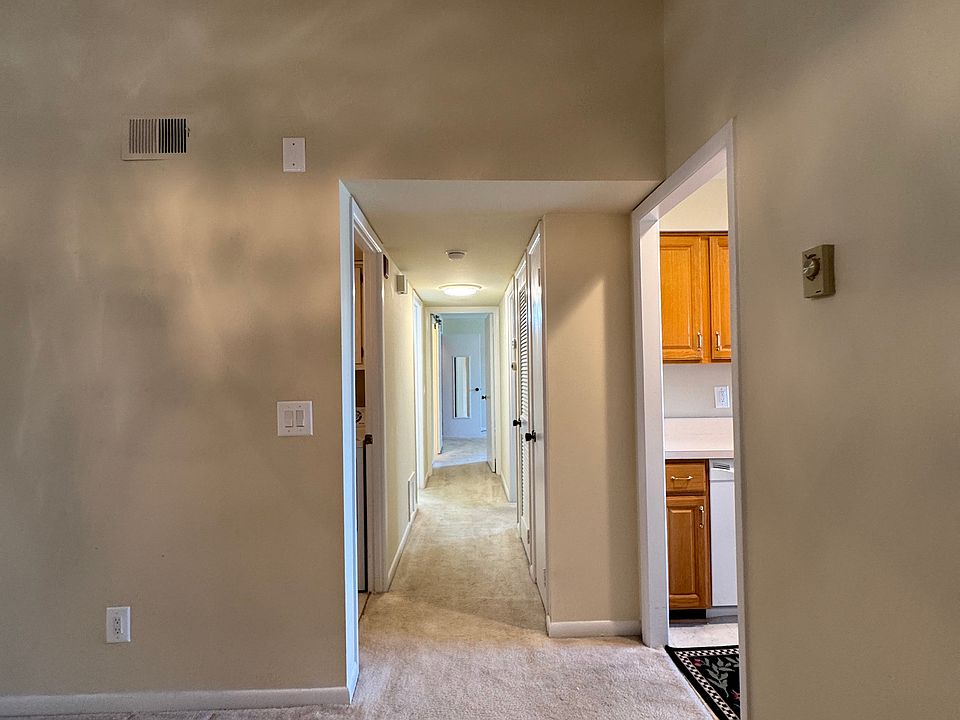 Hallway to the bedrooms and bathrooms.