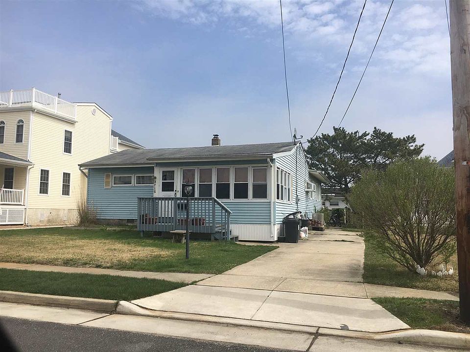 1st image of 3715 Pembroke Ln