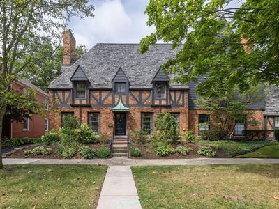 319 Rivard Blvd, Grosse Pointe, MI, 48230