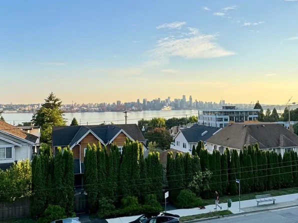 422 E 3rd St #309, North Vancouver, BC V7L 1E6