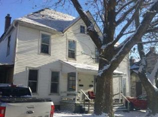 309-311 N Chicago Ave, Freeport, IL 61032
