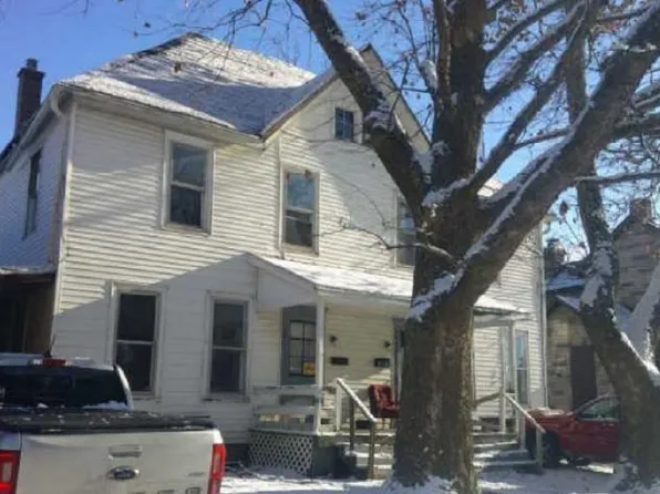 309-311 N Chicago Ave, Freeport, IL 61032