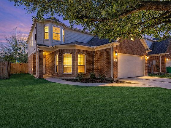 2nd image of 5026 Forest Hurst Dr