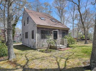 345 Franklin St, Tisbury, MA 02568