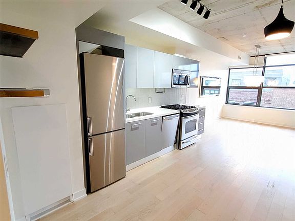 2nd image of 319 Carlaw Ave #403