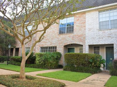 2226 S Piney Point Rd APT 106, Houston, TX, 77063