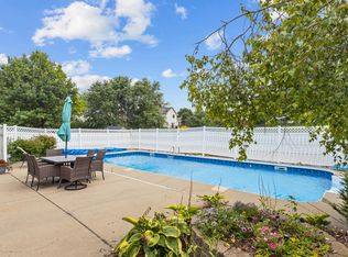 15712 Crocus Ave W, Rosemount, MN 55068