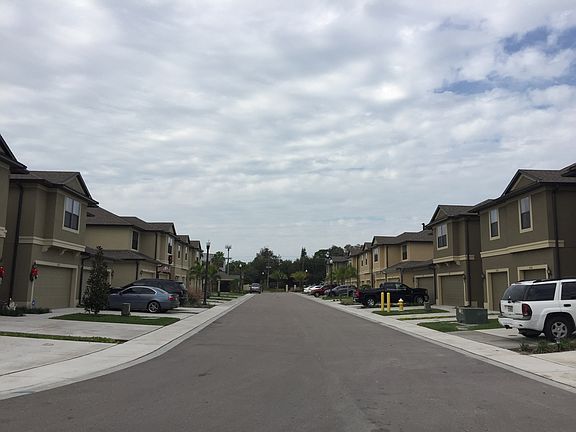 2nd image of 5104 Bay Isle Cir