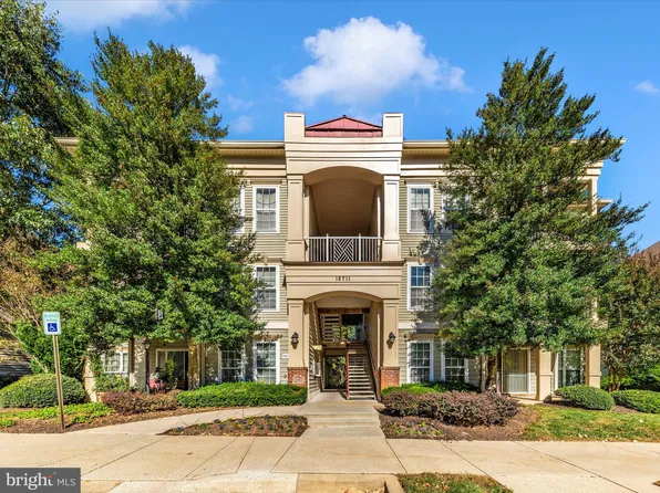 18711 Sparkling Water Dr #10-J, Germantown, MD 20874