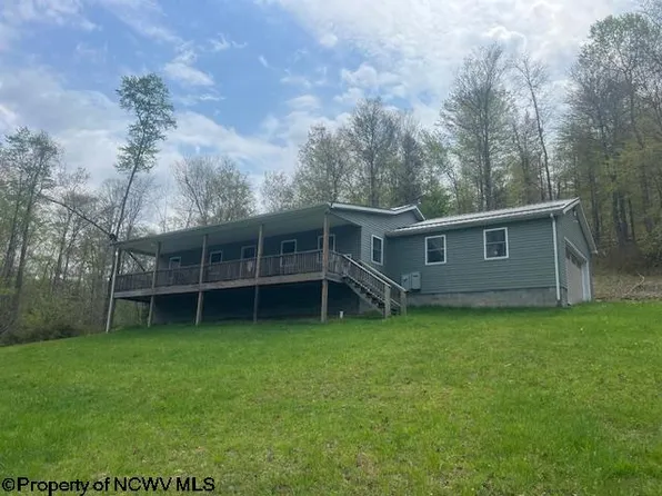 147 Evergreen Rd, French Creek, WV 26218