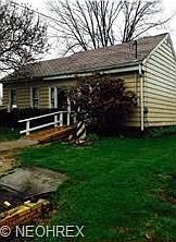 1st image of 229 E Pine St