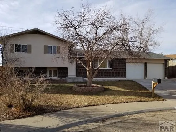 1910 Brushwood Ln, Pueblo, CO 81008