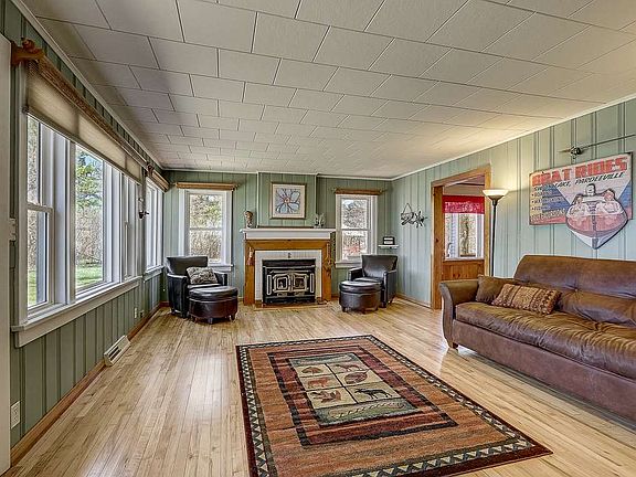 5th image of W7310 Swan Cove Ln